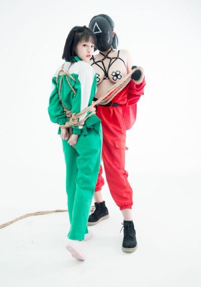 美女被叉叉