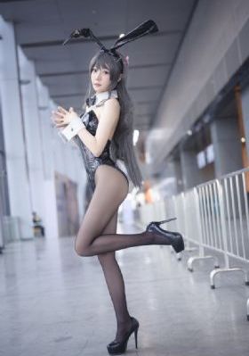 漂亮的秘书肉体bd